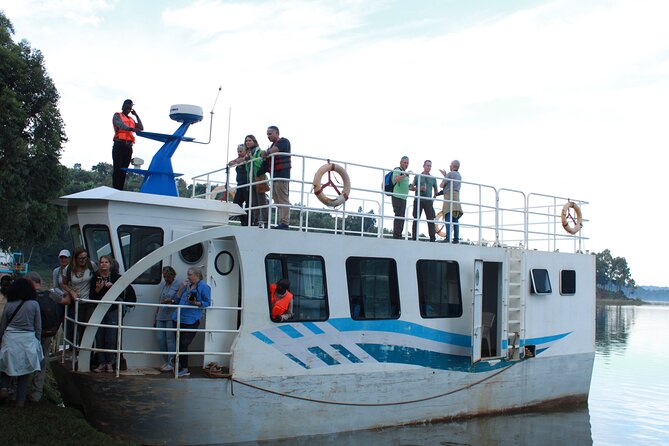 Boat cruise in Twin lakes and Lake Kivu - Key points to know before you book