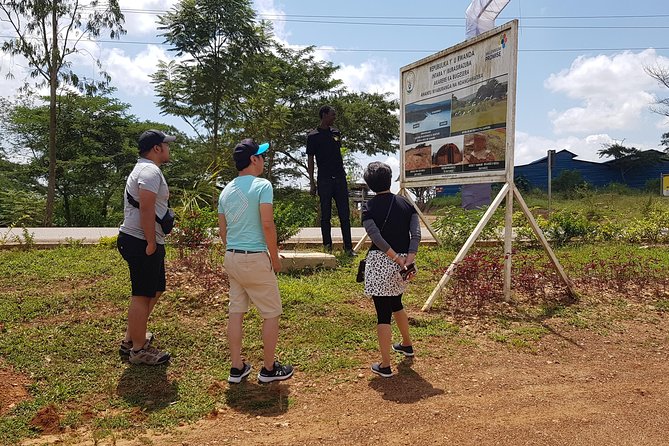 Kigali City Sightseeing - Lunch at Afrika Bite
