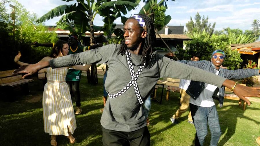 Kigali: Learn the Amaraba Dance Experience in Kigali - The first drumbeat and your introduction