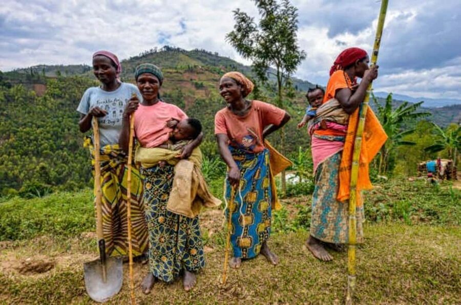 Kigali: Mount Kigali and Cultural Village Tour with Snacks - Key points at a glance