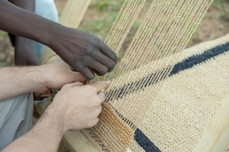 Kigali: Traditional Carpet Weaving (Ikirago) + amazing views - Working with sisal fiber for the first time