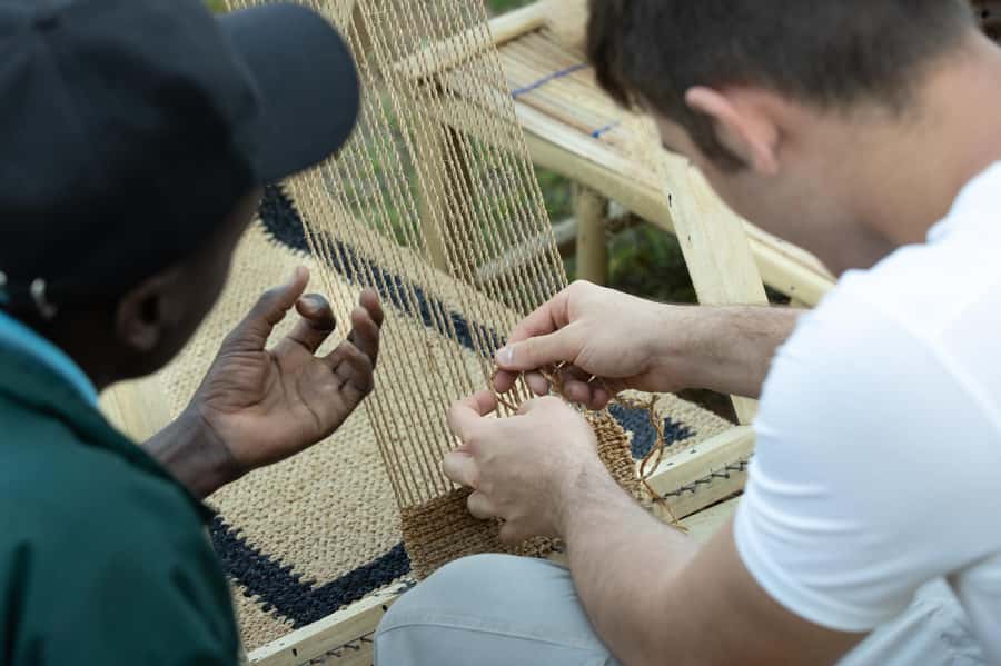 Kigali: Traditional Carpet Weaving (Ikirago) + amazing views - The first stage: stories, colors, and patterns
