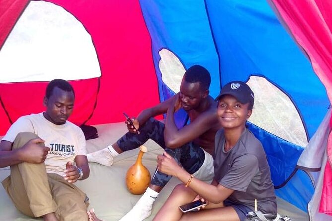 Local Community Tour(Cultural, Coffee,Village walk,Local food) - Cooking, grinding, and eating with a Rwandan family