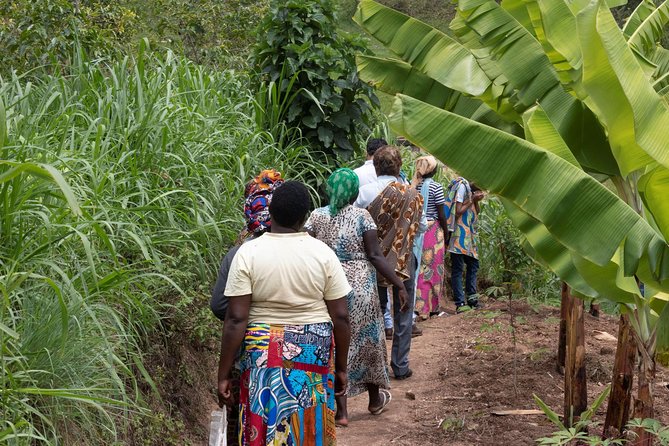 Rwandan Coffee Experience - Roasting and grinding your own coffee